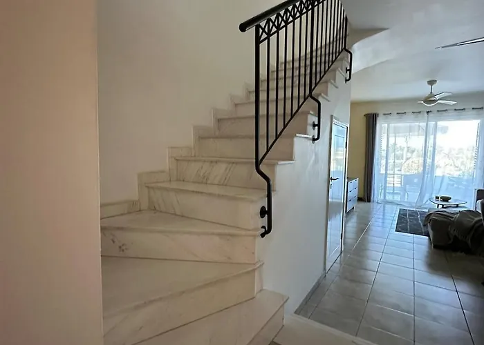 Cyprus With Sea View Hébergement de vacances *